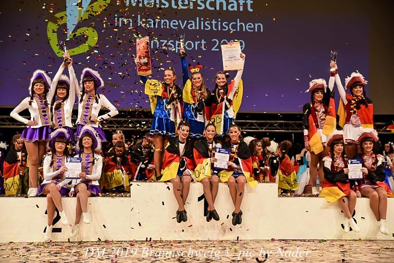 Siegerehrung der Juniorengarden bei der Deutschen Meisterschaft 2019