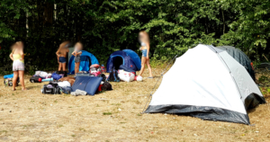 Team Wochenende - Zelte aufbauen